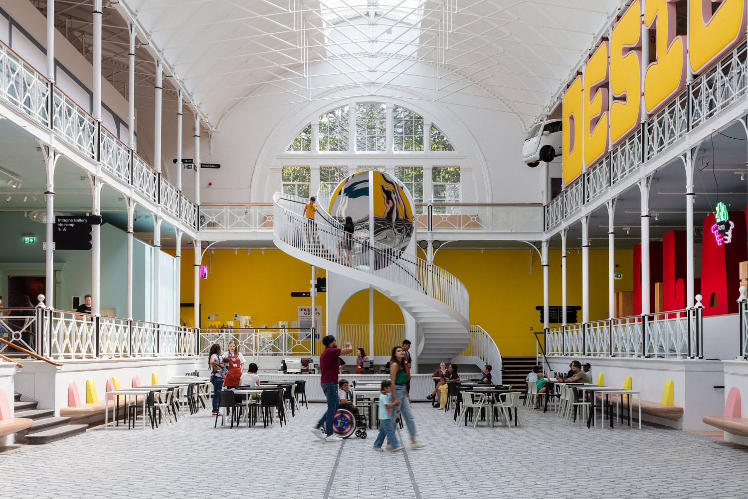 Young V&A: как выглядит обновлённый детский музей в Лондоне