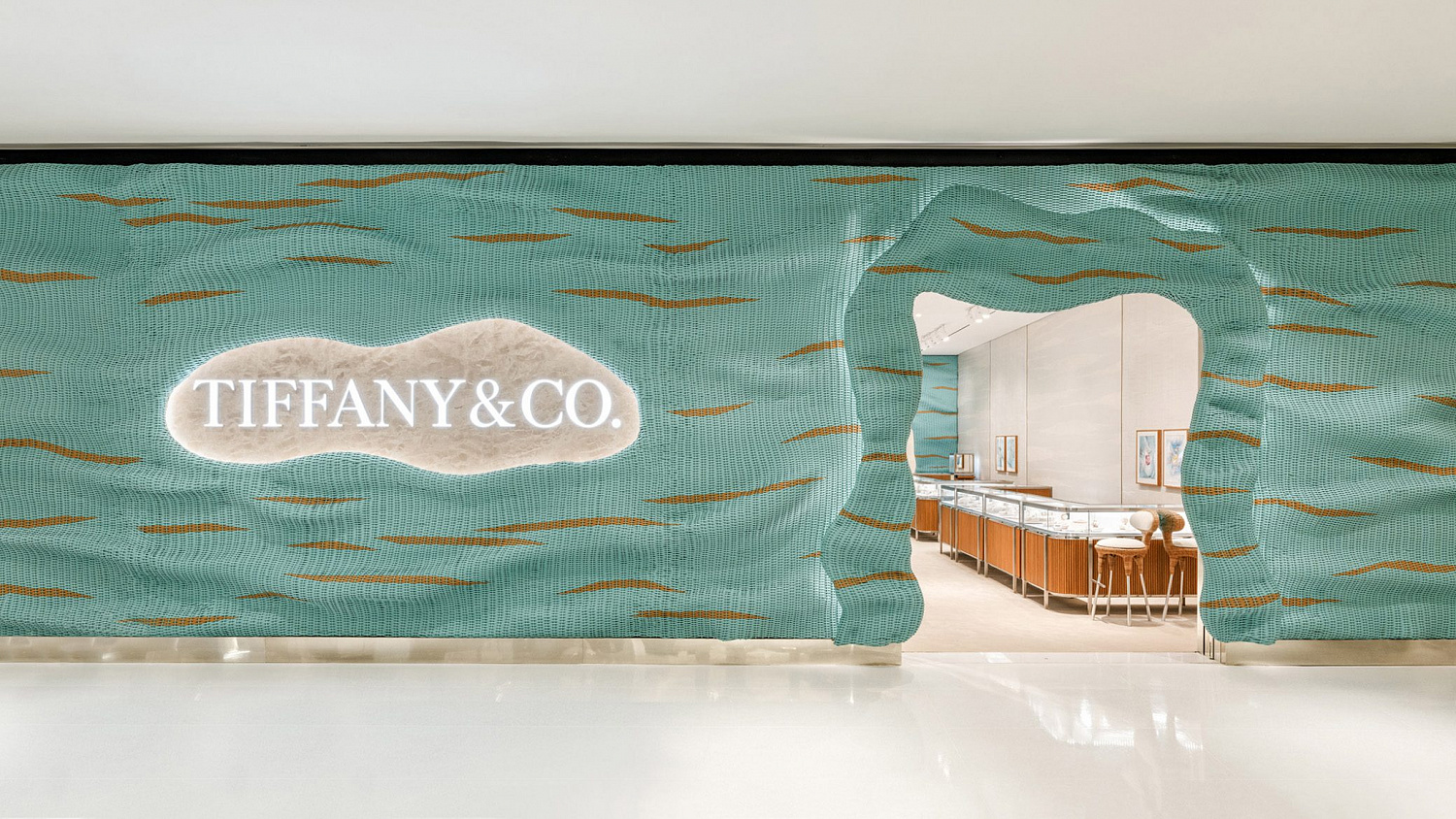 Tiffany & Co превратила временный магазин в плетёный арт-объект