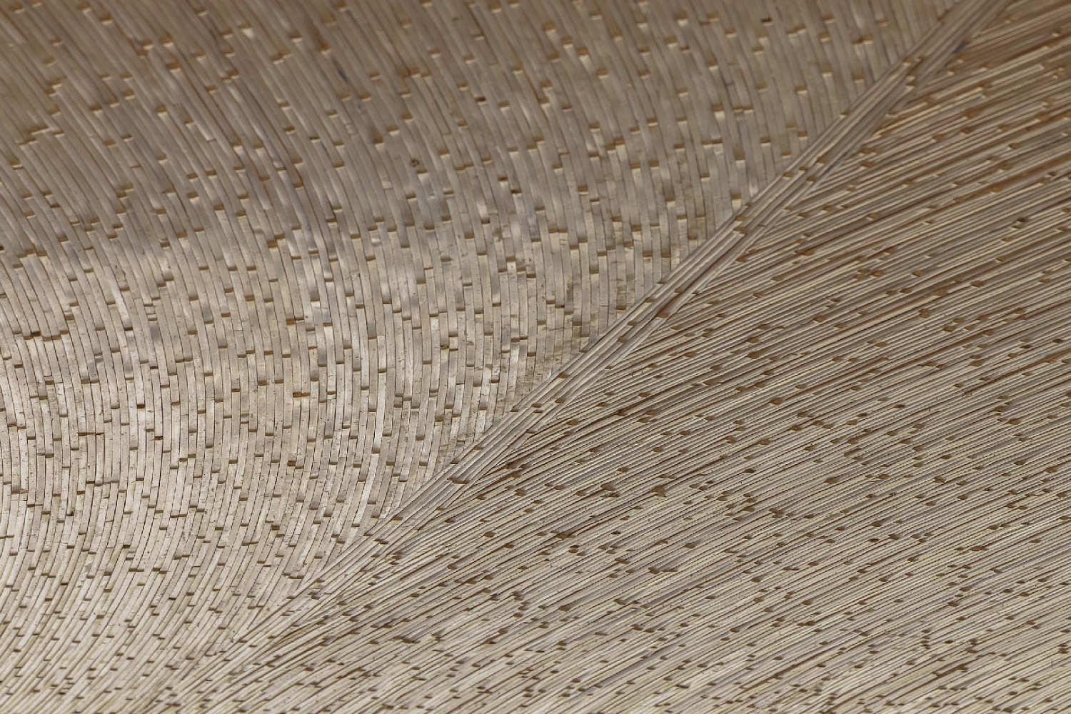 Kengo Kuma увенчал скульптурный общественный центр крышей из бамбука