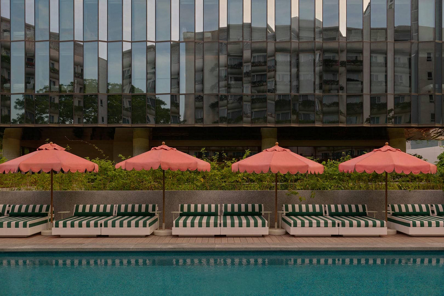 Ministry of Design создаёт The Standard Singapore как «необычный тропический оазис»